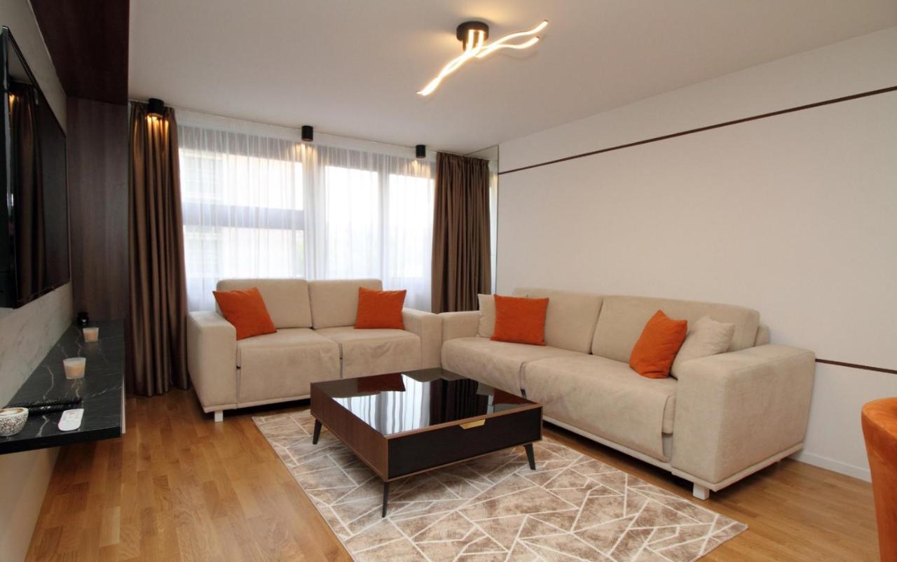 Ambient Apartman
